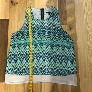 🌸Super Cute! Sleeveless Blouse with Zipper Detail